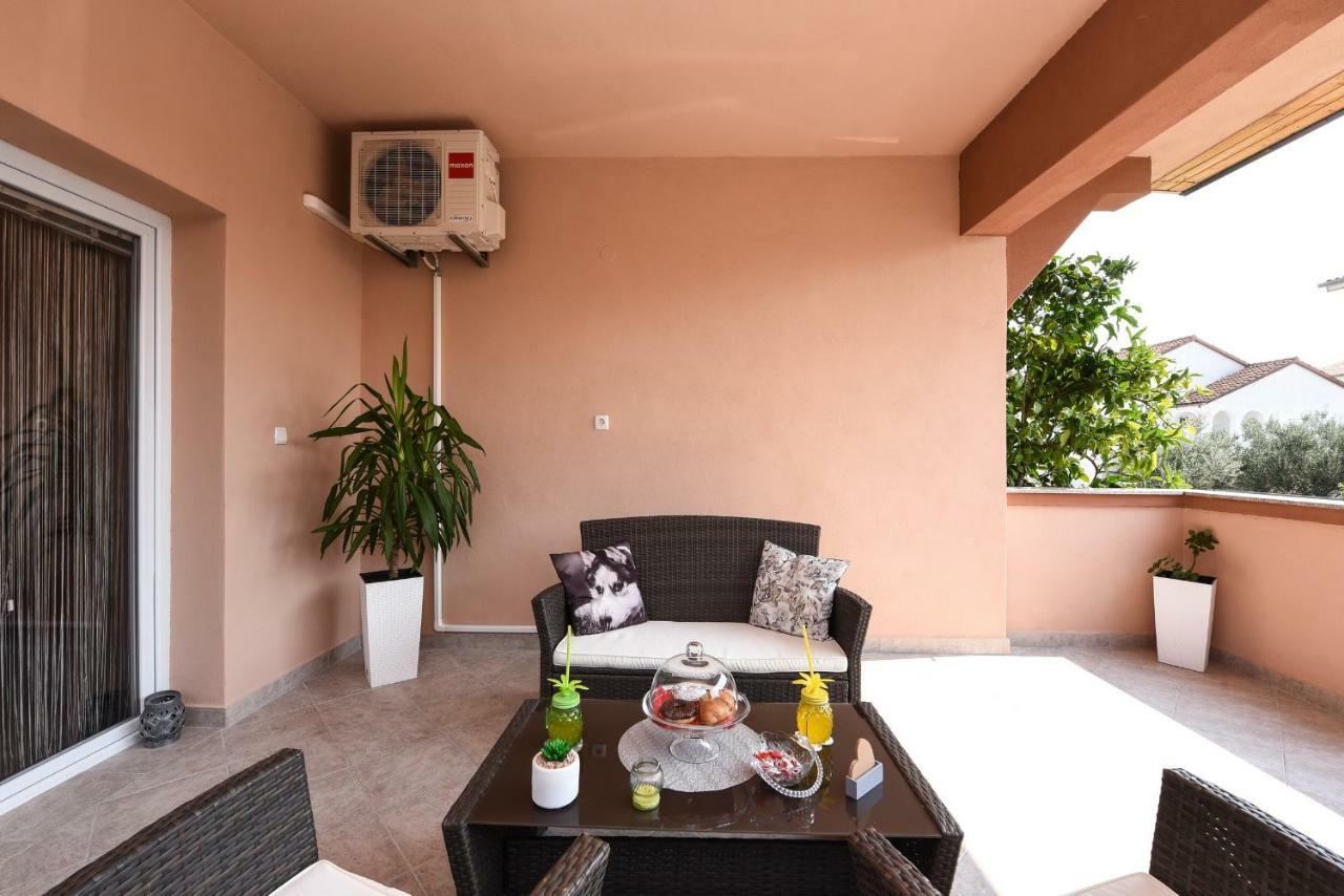 Apartmani Damant Zadar Exterior foto
